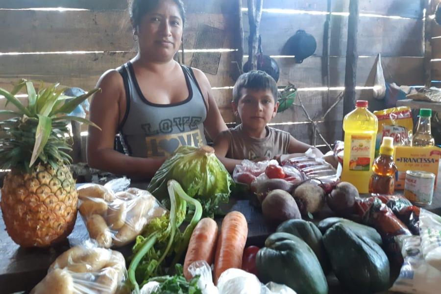 Alimentos comprados por familia a través de la asistencia alimentaria por medio de transferencias de efectivo.  Cobán, Alta Verapaz   Foto WFP Guatemala  Archivo